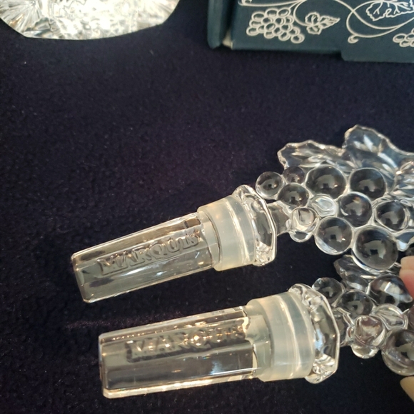 Set of Five Waterford Crystal Pieces, Wine Bottle Stoppers, Clock, Knife Rest - Picture 7 of 7